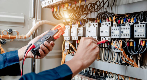 Best Emergency Electrical Repair  in Topeka, IN